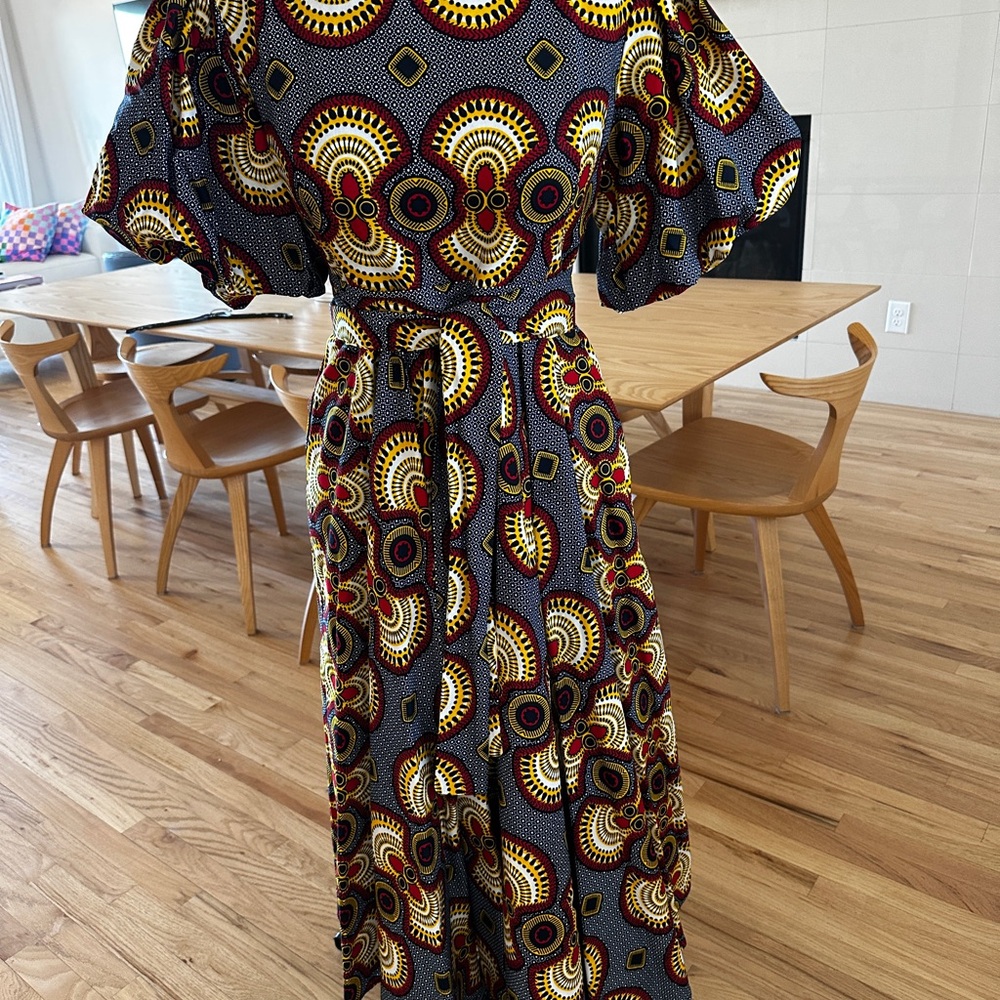 Black and Gold A-line Midi Dress with Puff Sleeves